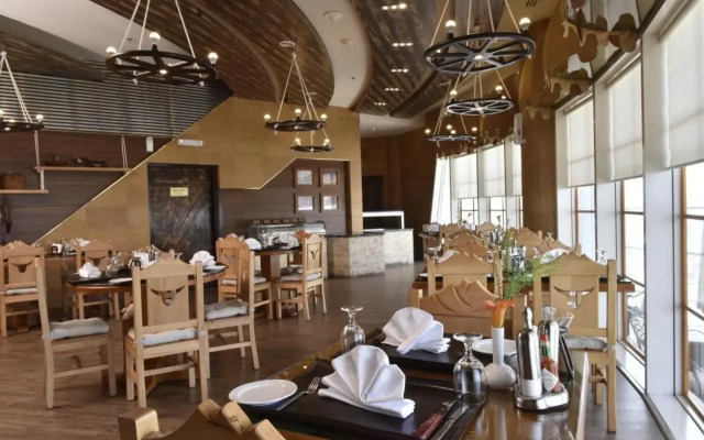 Awaliv International Hotel
