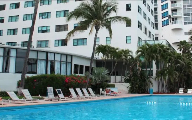 C Ocean Rentals At Casablanca Miami Beach