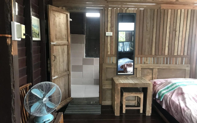 Banban Nannan Library and Guesthome