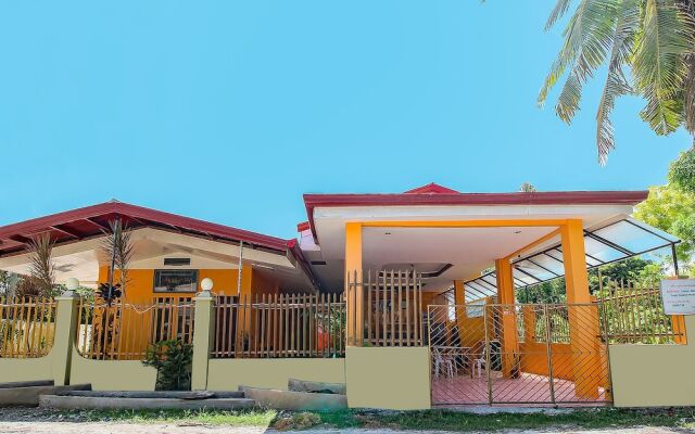 J5 Guest House & Restobar