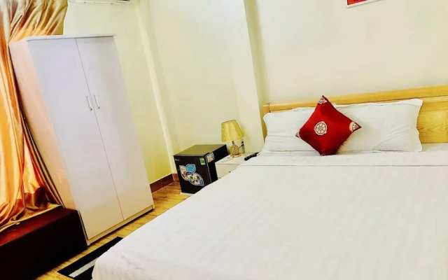 Dragon Hotel