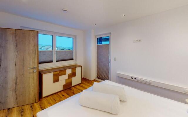 A CASA Rubin Chalet & Studio Resort