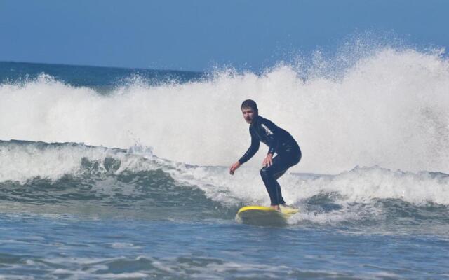 Surf House Peniche