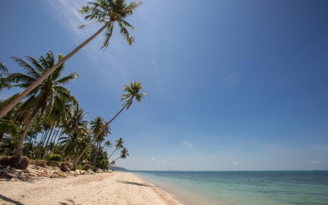 Villa Chok in beachfront villa resort