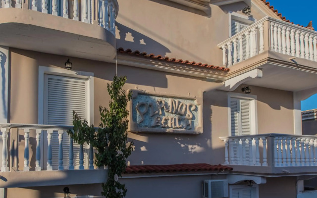 Planos Beach Hotel