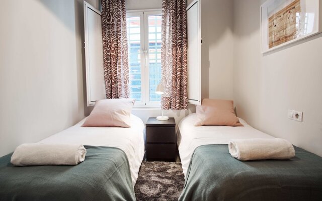 Arenal Carreteria Deluxe Suites