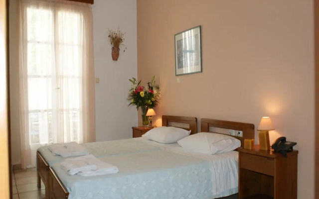 Alkyoni Beach Hotel