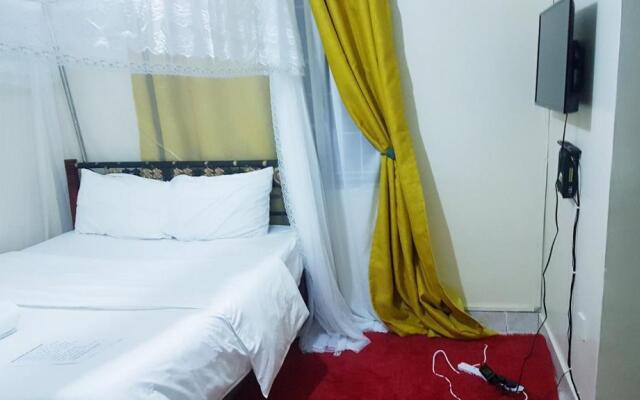 VicLux Studio, Harlequins hotel Suites woodley, Ngong road