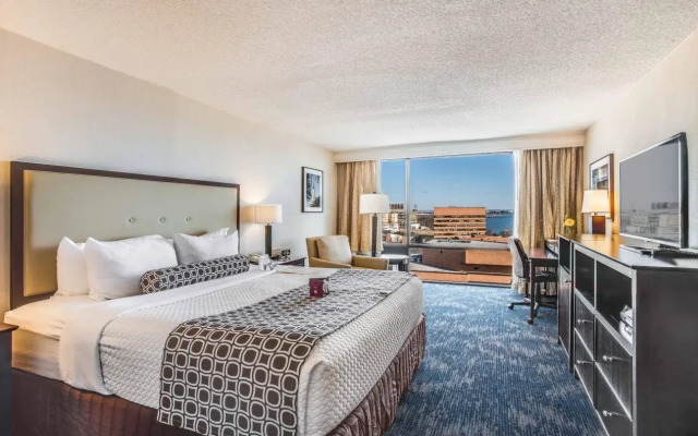 Crowne Plaza Hotel Old Town Alexandria