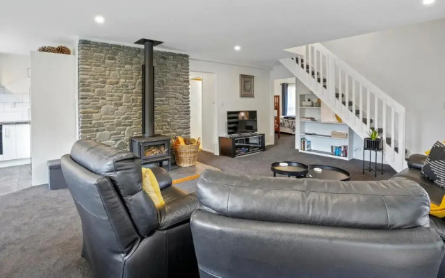 Bellbird House - Hanmer Springs Holiday Home