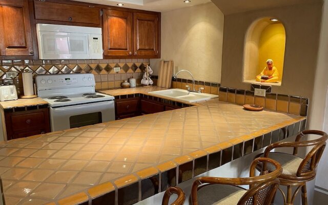 El Pueblo Condominiums by Rocky Host