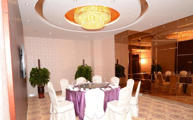 Fuyong Yulong Hotel