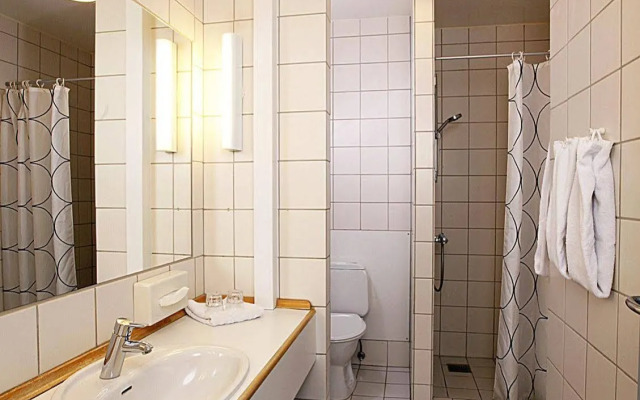 Montra Skaga Hotel