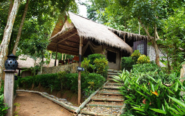 Kamu Lodge