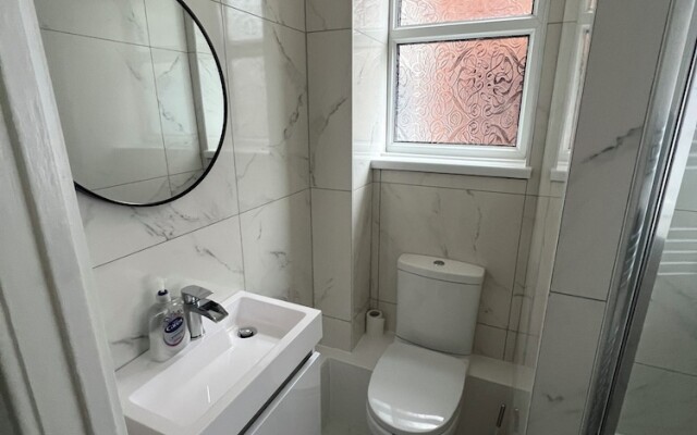 No 29 - Beautiful 4-bed House