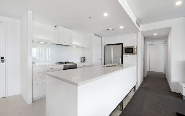 Private 3 Bed Ocean View Q Surfers Paradise