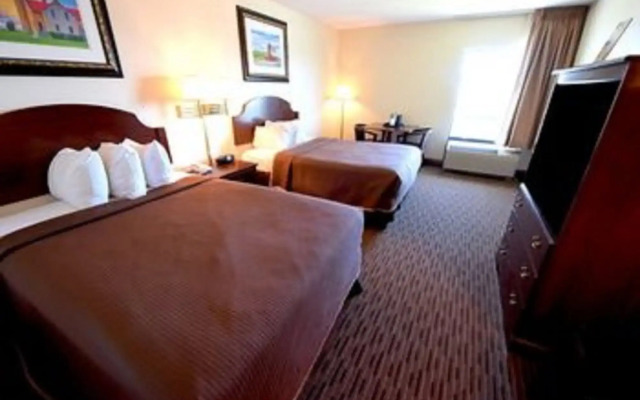 Fairview Beachfront Inn & Waterpark