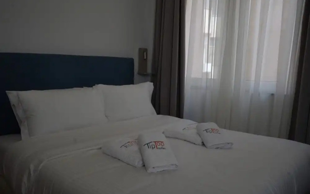 Tip Top Suites