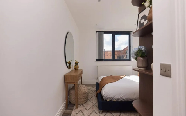 The Harlesden Place - Modern 3bdr Flat With Balcony