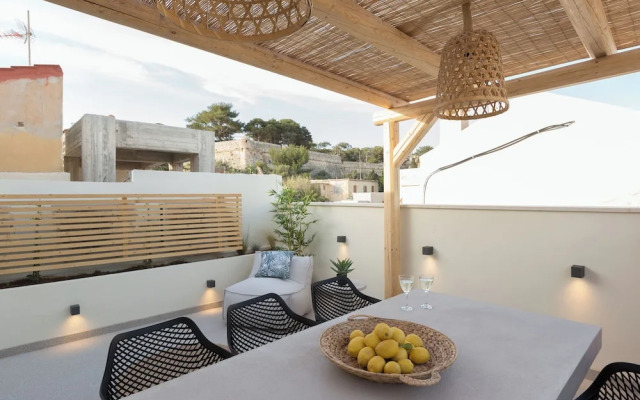 Old Town Charm-Cozy 2BR with Rooftop