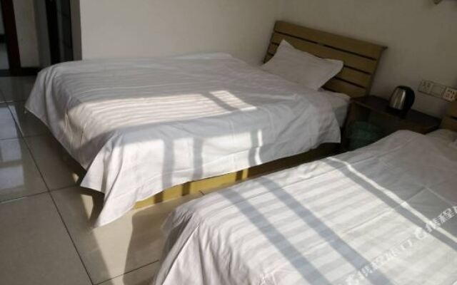 Shanxian Anjie Business Hotel