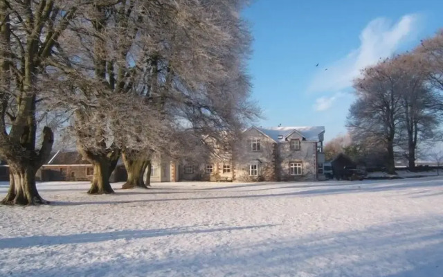 Coolanowle Country House