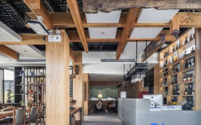 Rixie Linxi Guesthouse