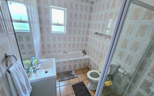 Bayside Terraces by Tanaka Kingdom