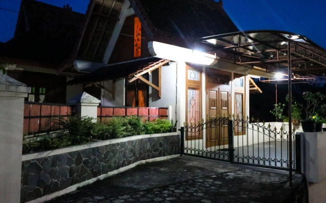 NIDA Rooms Merpati Smabi Sari Temple