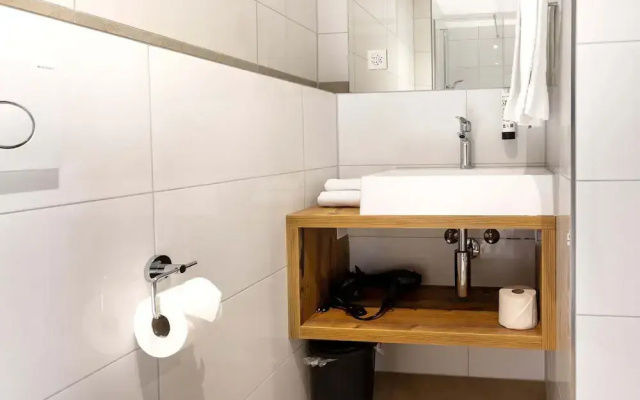 Hotel MeiSTAY - Self-Check-in
