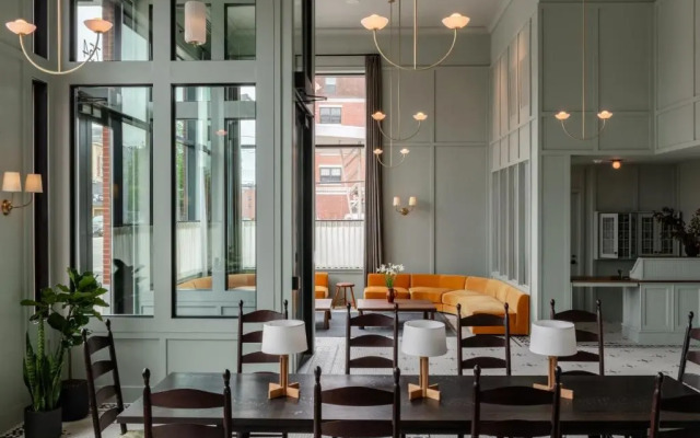 Longfellow Hotel