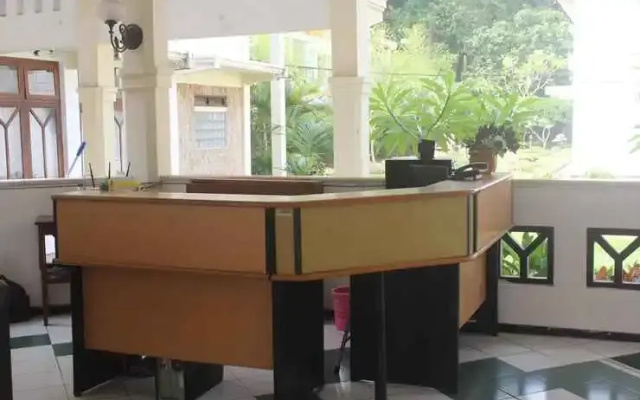 Guest House Eboni Madiun