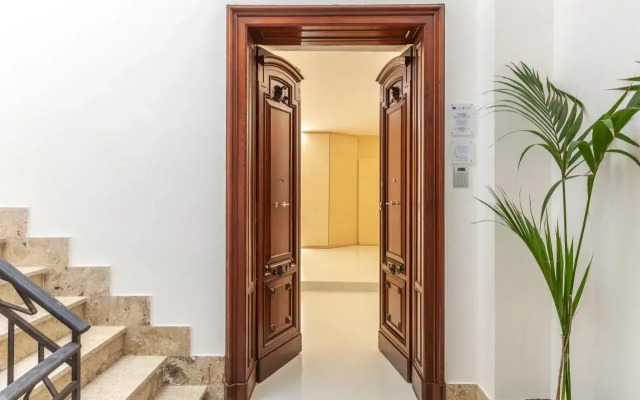 Fiveplace Design Suites Apartments