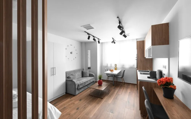 Ultima Suites Nilie Hospitality MGMT
