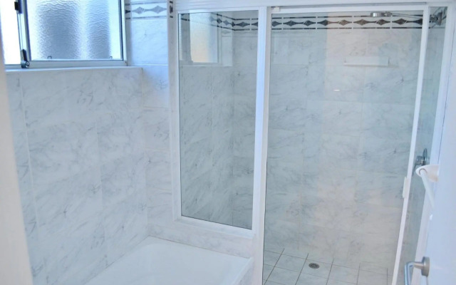 Ocean Shores Apartment 17