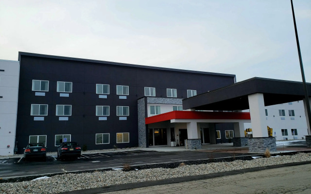 Best Western Plus Wayland Hotel