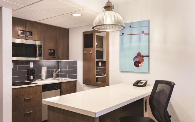CLT Sky Suites