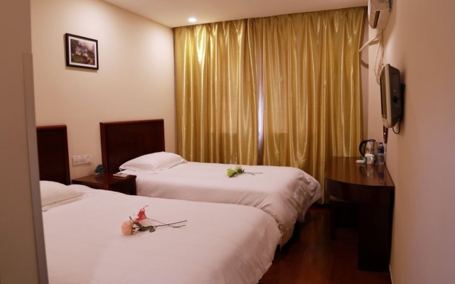 GreenTree Inn ShangHai South Lingyan Road Yangsi Metro Station Shell Hotel – Guest Rooms – Shanghai