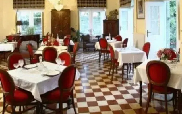 The Lost Unicorn Hotel