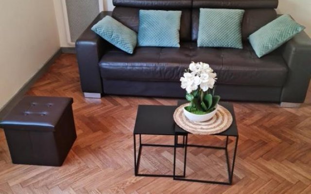 Fully Furnished appartement near Paris - Eurolines