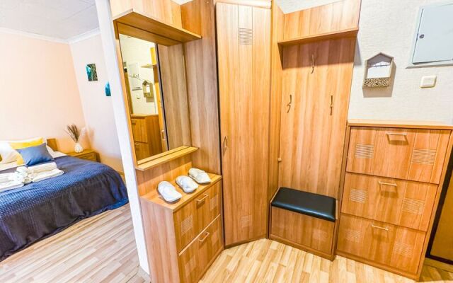 Apartments Posutochno50 on Lobnenskiy boulevard, 7