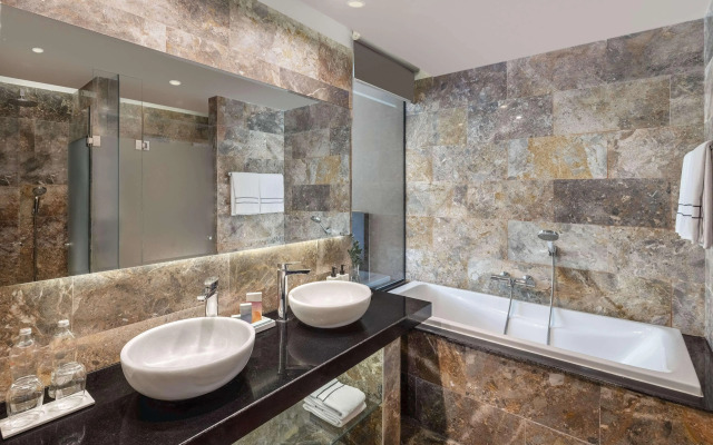 Melia Danang Beach Resort