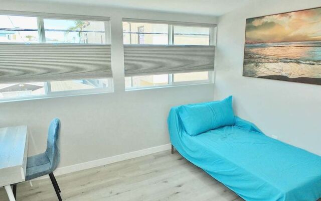 New Beach & Bay Retreat Full of Amenities!