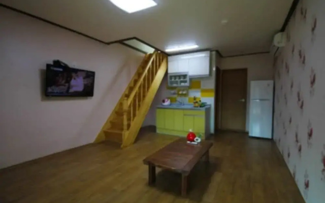 Hill Of Wind Pension