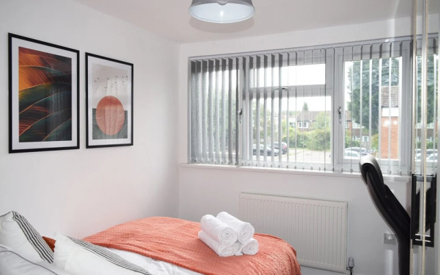 Watermill Close