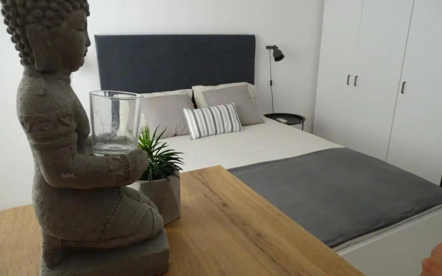 Zeus Bright & New Apartment - 25' walk to the Acropolis