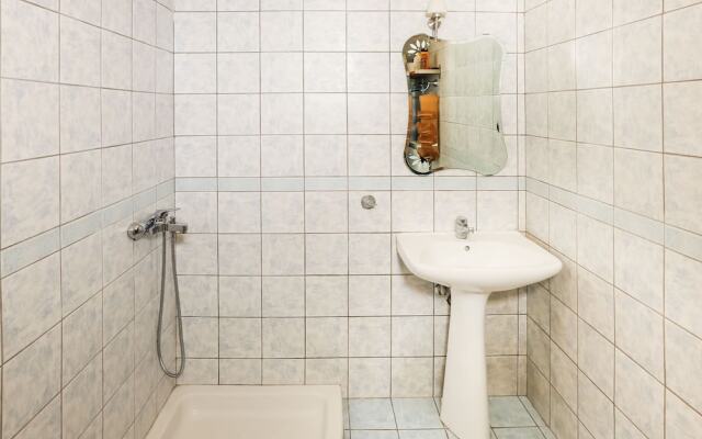 Lavish Holiday Home in Pella with Jacuzzi