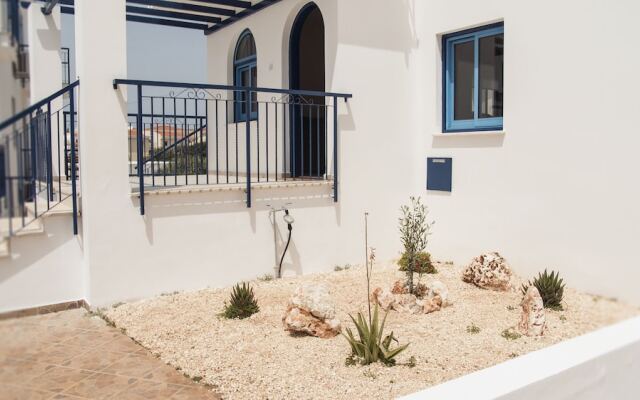 Anatoli 3BR Holiday Home Near the Beach