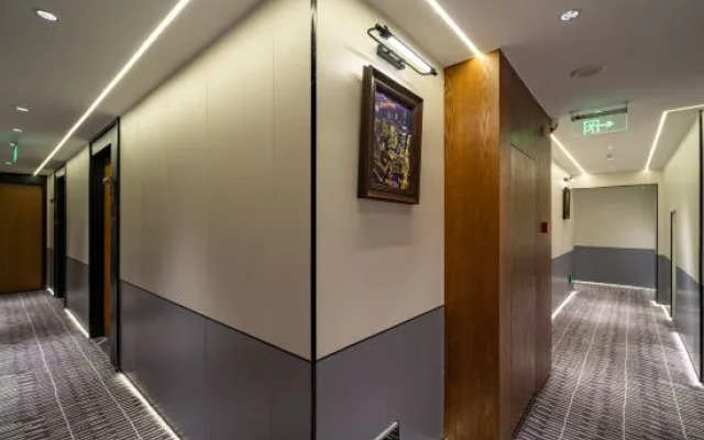 Super 8  Hotel Premier(Beijing Wangfujing Street Jinyu Hutong Subway Station)