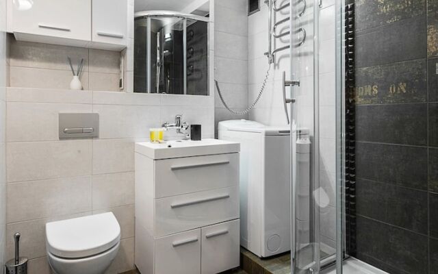 Solec Vistula Apartment